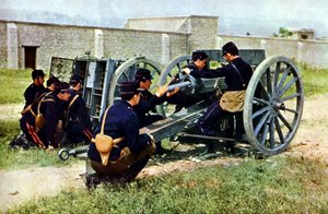 Paris'in doğusundaki Marne Muharebesi sırasında havan topuyla hareket eden Fransız askerleri, Eylül 1914 (otokrom) by Jules Gervais Courtellemont
