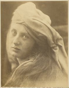 Beatrice Cenci Üzerine Bir Araştırma by Julia Margaret Cameron