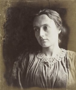 Annie Chinery Cameron, 1870-72 (albüm gümüş baskı) by Julia Margaret Cameron