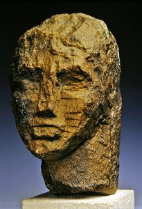 Genç Nostaljik Kız (kumtaşı) by Julio Gonzalez