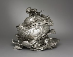 Henry Adnet tarafından yapılan Tabak, Tureen ve Tureen Kapak