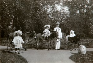 Grandüşes Olga, Tatiana ve Rusya