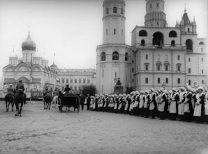 Çar Nicholas II, Moskova öğrencilerinin Kremlin
