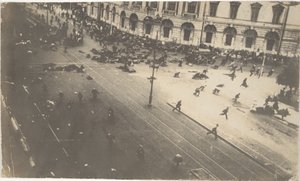 Hükümet Birliklerinin Göstericilere Ateş Açması, 4 Temmuz 1917, 1917 by Karl Karlovich Bulla