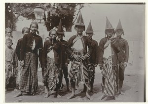 üniformalı Cava erkekler by Kassian Cephas