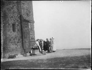 Leith Hill Tower, Leith Hill, Wotton, Mole Valley, Surrey, 25/05/1912 (s/b fotoğraf) by Katherine Jean Macfee