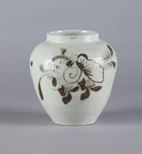 Çiçek desenli kavanoz, Yi hanedanı, 1392-1910 (seramik)