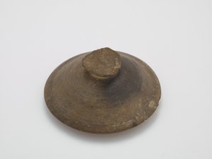 Kapak, 6. yüzyılın ilk yarısı (doğal kül sır izleri taşıyan sırsız taş eşya) by Korean School