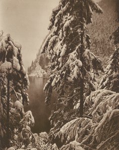 Berchtesgaden yakınlarındaki Königssee; Berchtesgaden yakınlarındaki Koenigssee (s/b fotoğraf) by Kurt Hielscher