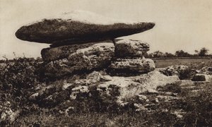 İtalya: Minervino di Lecce, Dolmen (s / b fotoğraf) by Kurt Hielscher