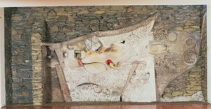 "Merzbarn" Duvar Rölyefi by Kurt Schwitters