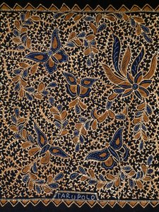 Geleneksel kelebek ve çiçek süslemeli Batik, Java, Endonezya, detay