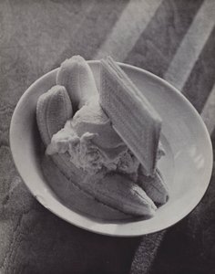 Banana Mess, Eton Havyarı (s/b fotoğraf) by Laszlo Moholy Nagy