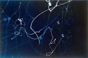 Ohne Titel (3 çekim trafik ışığı) by Laszlo Moholy Nagy