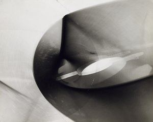 başlıksız by Laszlo Moholy Nagy