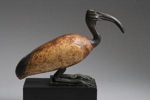 Ibis (bronz ve ahşap) by Late Period Egyptian
