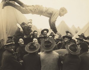 Havaya Atılan Asker by Lewis Hine