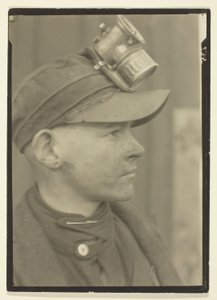  by Lewis Wickes Hine