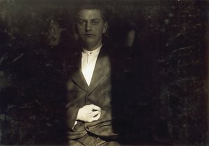  by Lewis Wickes Hine