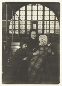  by Lewis Wickes Hine