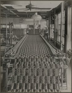 İhale Çerçevesi by Lewis Wickes Hine