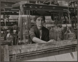 Dokuma Tezgahı by Lewis Wickes Hine