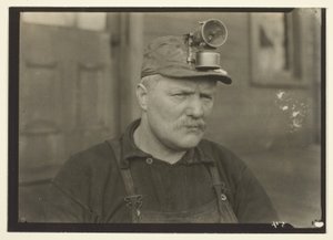  by Lewis Wickes Hine