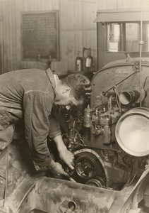 İsimsiz, ca. 1935. by Lewis Wickes Hine