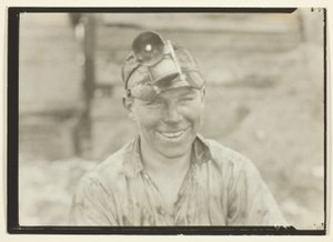  by Lewis Wickes Hine