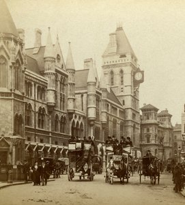 Hukuk Mahkemeleri, Strand, Londra, 19. yüzyılın sonlarında. by London Stereoscopic and Photographic Co