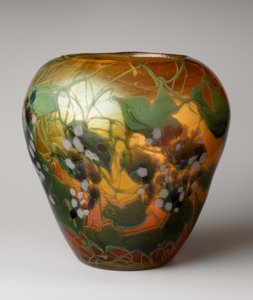 Vazo by Louis Comfort Tiffany