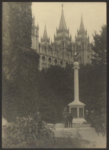 [Katedral Kuleleri] by Louis Fleckenstein