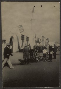  by Louis Fleckenstein