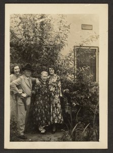  by Louis Fleckenstein