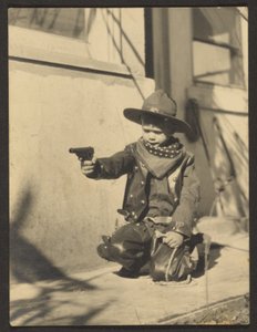[Kovboy Kıyafetli Küçük Çocuk] by Louis Fleckenstein
