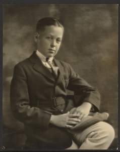  by Louis Fleckenstein