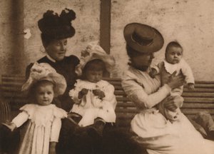 Kadınlar ve çocuklar, 1937