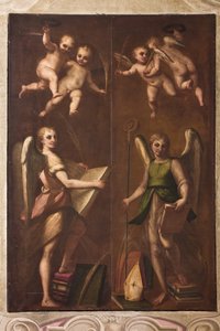 Cenova, Duomo (St Lawrence Katedrali), kutsallık, şapel: "Piskoposluk nişanları, kitaplar ve palmiye dalları olan melekler", Luca Cambiaso tarafından, yaklaşık 1580 by Luca Cambiaso