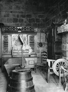 İçişleri, Dinan, Brittany, Fransa, 1937. by Martin Hurlimann