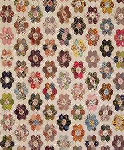 Bir patchwork yatak örtüsü detayı (tekstil) by Mary Butler