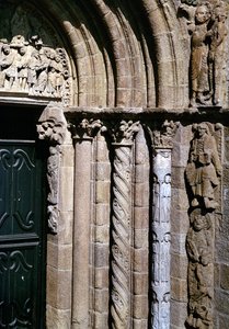 Epiphany ve Passion fotoğrafının görüntüleriyle Portico de las Platerias