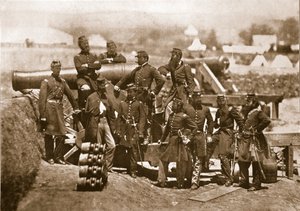 General Corcoran (en solda) ve 69. New York Gönüllüleri Memurları, 1861-65 by Mathew B. Brady