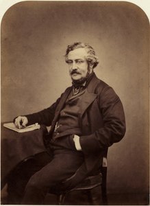 Martin Farquhar Tupper'ın fotoğrafı.