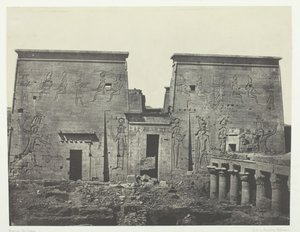 Drômos et Philônes, Pilônes