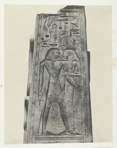 Karnak Sarayı, Granit Kutsal Alanından Önce Sütun, Thebes, 184951, 1852 basılmış. by Maxime Du Camp