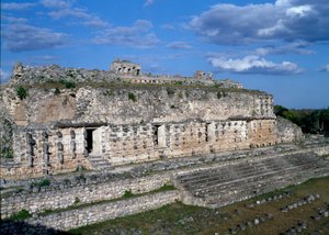 Maskeler Tapınağı, 7-11. yüzyıl by Mayan Mayan