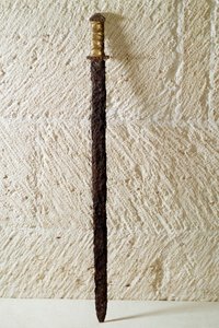 Merovenj sanatı: epe, 6. yüzyıl. Galya. Saint Germain en Laye Ulusal Arkeoloji Müzesi