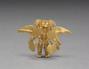 Kanatlı Figürlü Kolye, c. 1000-1550 (döküm ve dövülmüş altın)