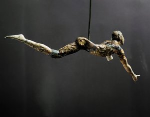 Akrobat (Sıçrayan boğa olarak da bilinir), fildişi heykelcik, MÖ 1700-1400 by Minoan