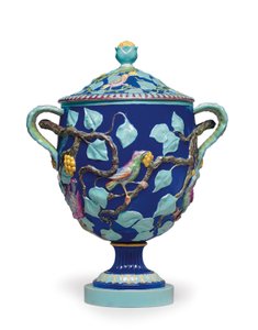 İngiliz Majolica İki Kulplu Vazo ve Kapak, 19. yüzyıl ortası (seramik) by Mintons Ltd (attr. to)